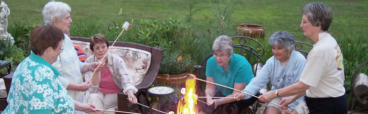 roasting marshmellows over firepit